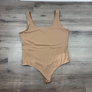 Express Body Contour Bodysuit XL Scoop Neck Compression Tan Layering Basic
